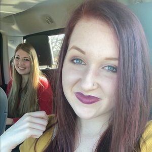 Meet your Posher, Brooke